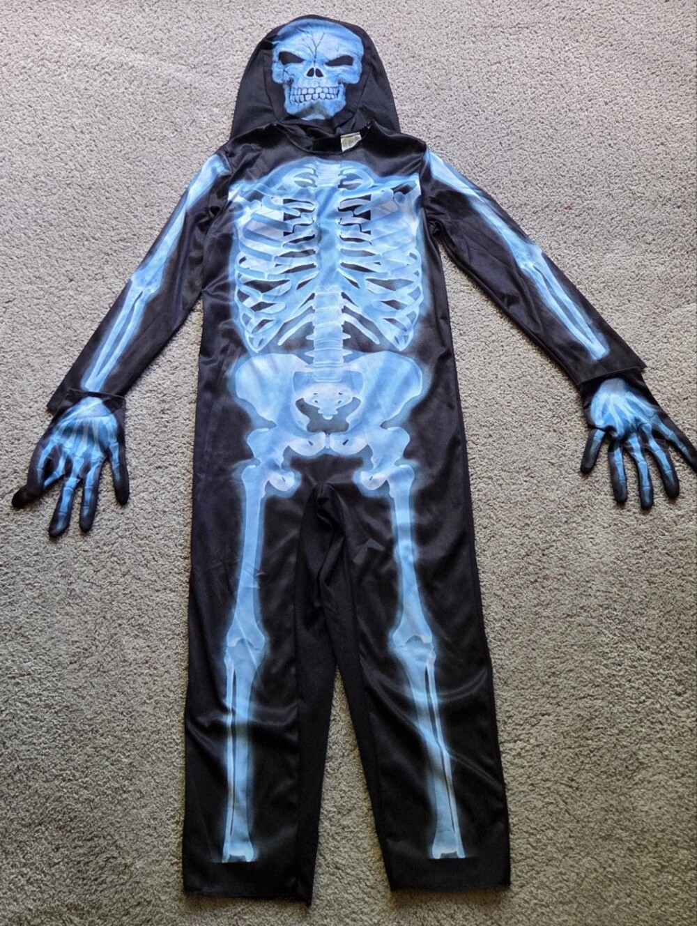 Target Hyde & EEK Kids X-Ray Skeleton Halloween Costume, Size S (6-7) Spooky